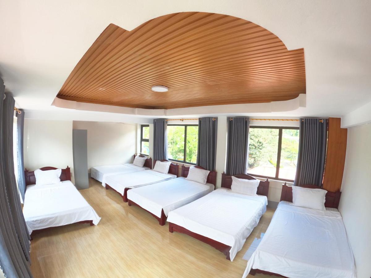 Hoang Anh Hostel Meo Vac Esterno foto