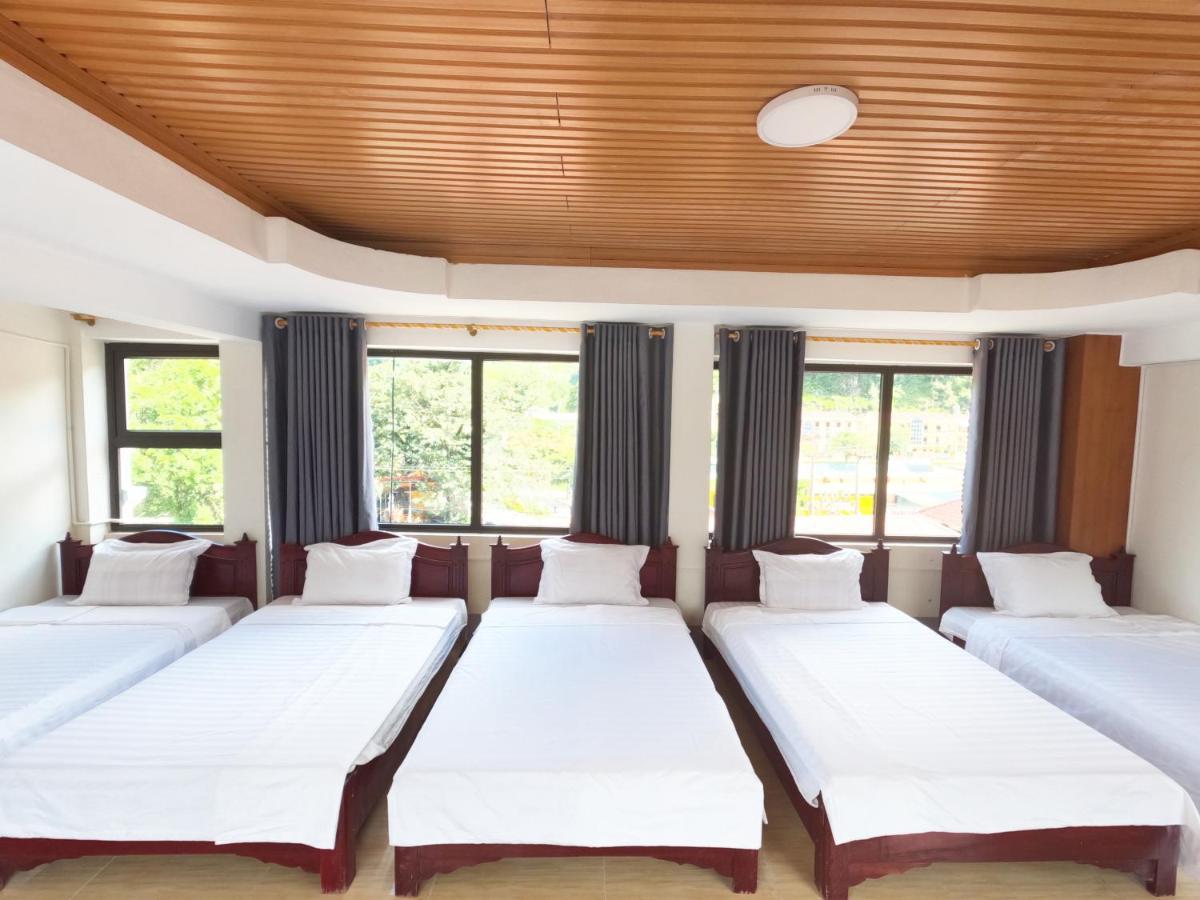 Hoang Anh Hostel Meo Vac Esterno foto