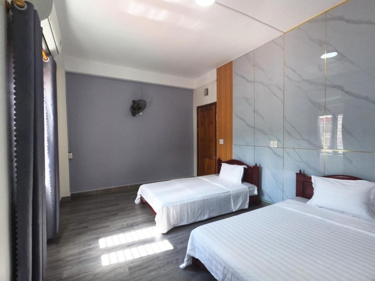 Hoang Anh Hostel Meo Vac Esterno foto