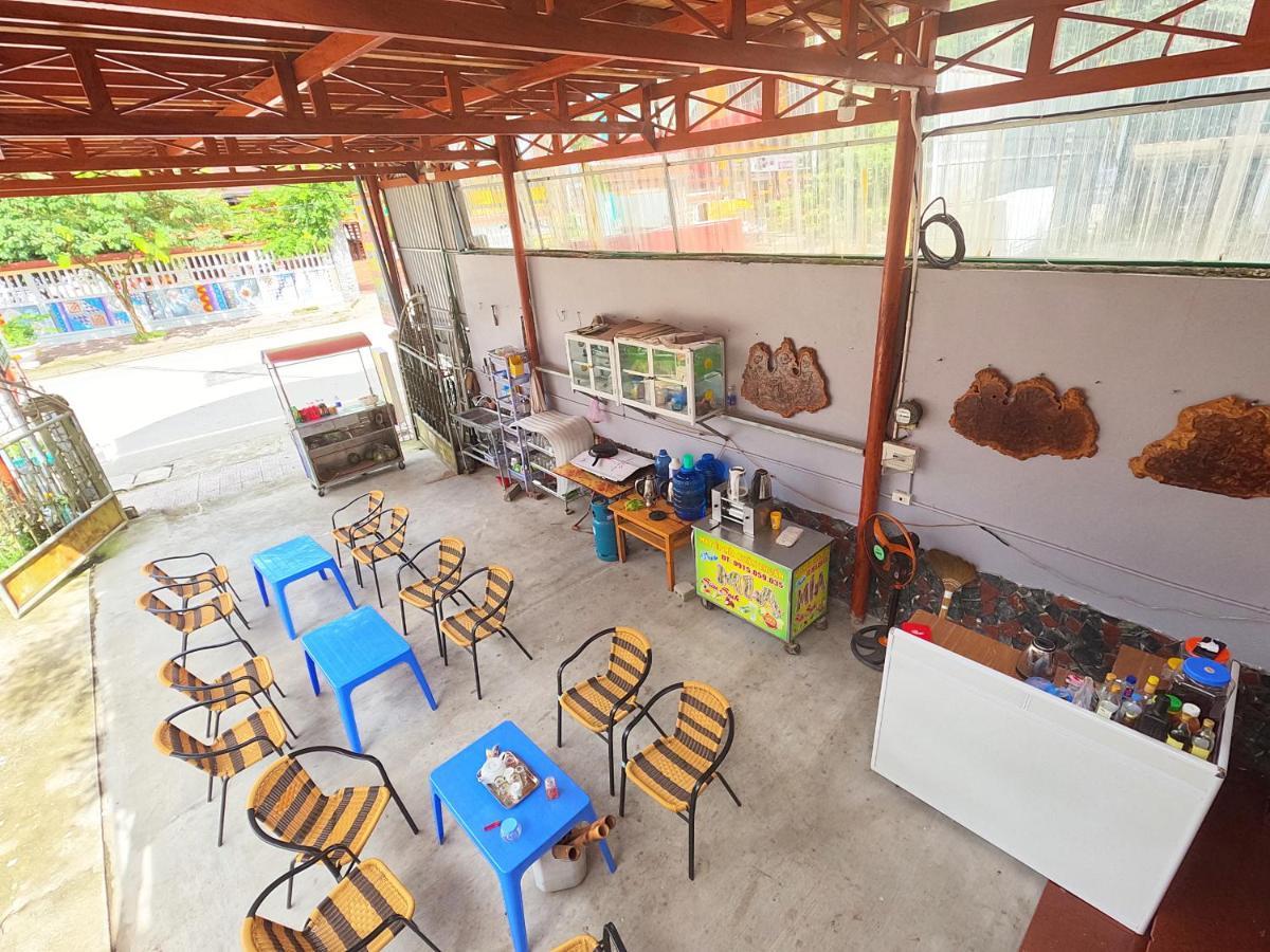 Hoang Anh Hostel Meo Vac Esterno foto